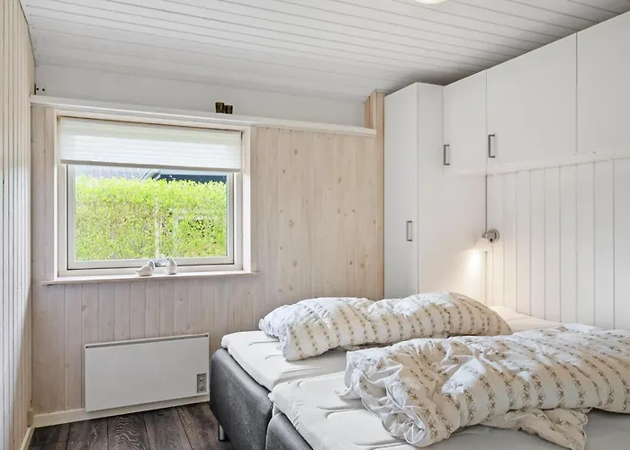 2 Bedroom In Semesterbostad *