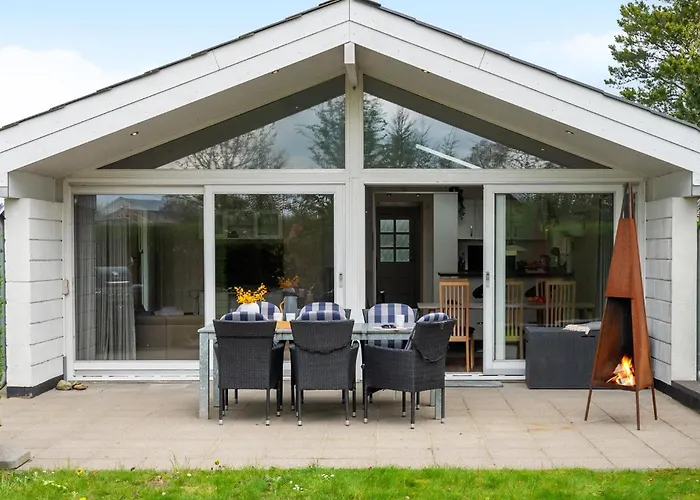 2 Bedroom In Semesterbostad